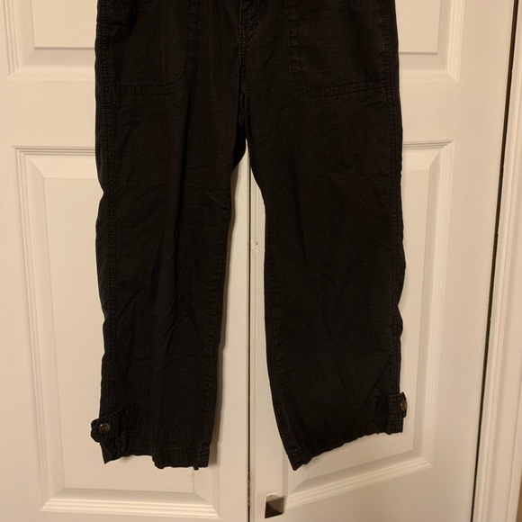Calvin Klein Capri Pants - size: 6 - Picture 2 of 9